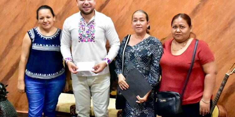 Apoyar a mi pueblo, siempre será mi mayor compromiso: Reyes Galindo