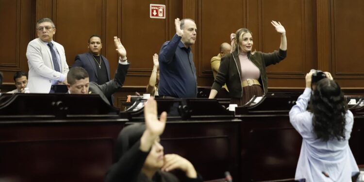 Aprueba 76 Legislatura lista de diez aspirantes a Fiscal General del Estado