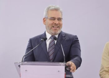 Jalo x las Mujeres de Carín León, combatirá pobreza menstrual en Michoacán