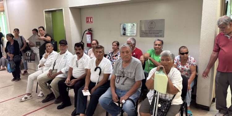 Realiza IMSS Michoacán jornada de consulta externa para la región de Apatzingán