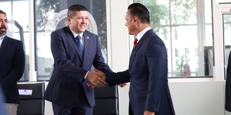 Vicente Gómez Núñez respaldará gestión de Carlos Torres Piña como Fiscal General del Estado