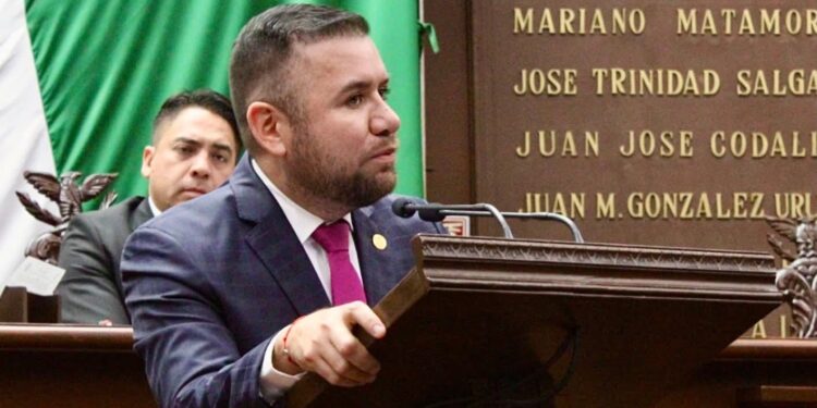 Relevo de la FGE, oportunidad para redignificar institución: Reyes Galindo