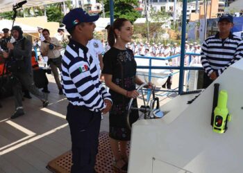 CON EL MARINABÚS CELEBRAMOS QUE EL PUERTO DE ACAPULCO ESTÁ VIVO, FUERTE Y LLENO DE FUTURO: PRESIDENTA CLAUDIA SHEINBAUM