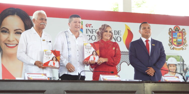 Rindió Graciela Hernández Arreola Primer Informe de Gobierno en Turicato; la colaboración ciudadana, vital para el avance logrado