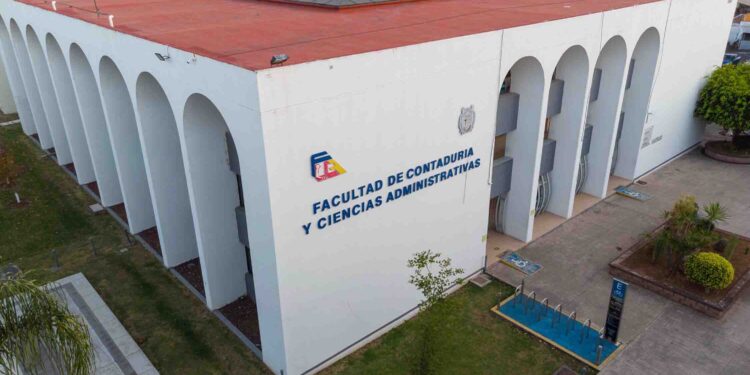 En puerta, procesos de acreditación y reacreditación de licenciaturas de la UMSNH