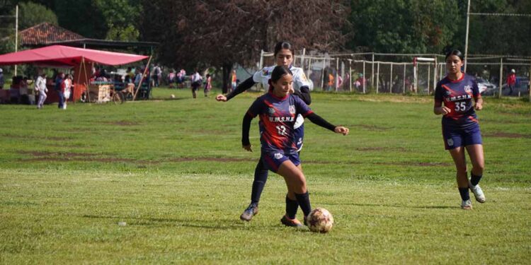 UMSNH mantiene su paso perfecto en el Torneo de Verano de la Liga Municipal