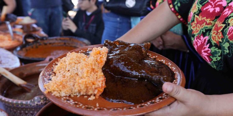 Gobierno de Morelia invita a la 18° edición de la Feria del Mole, en Santa María