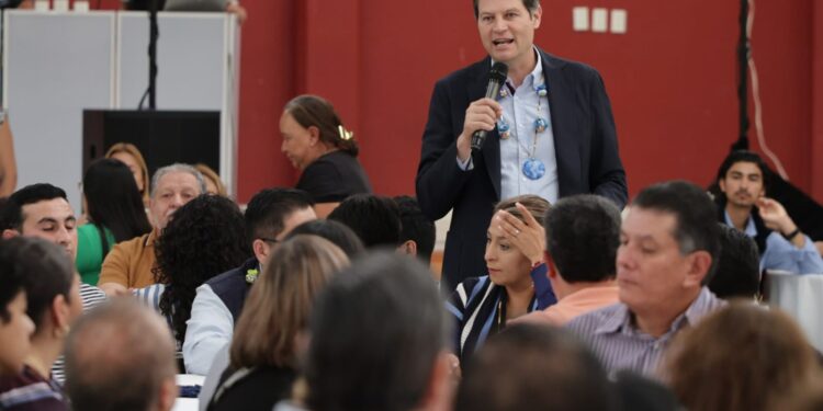 Michoacán nos necesita a todos: Alfonso Martínez a CANACO Zacapu