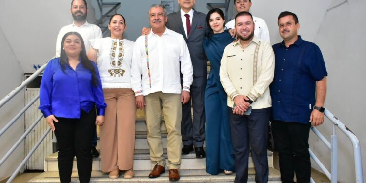 Múgica avanza hacia el desarrollo con honestidad: Reyes Galindo