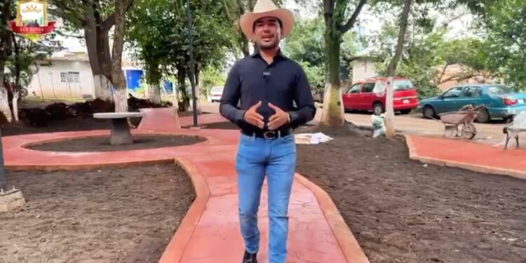 Con obras, apoyos y programas sociales, Los Reyes avanza: Humberto Jiménez y convoca a su informe el próximo viernes