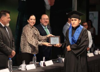 Michoacán fortalece continuidad y formación educativa de más jóvenes: Iemsysem