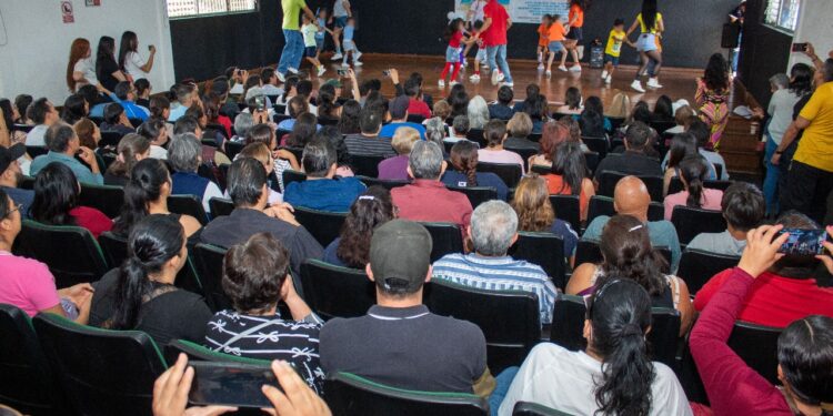 DIF Michoacán clausura curso de verano con arte, diversión y reconocimientos