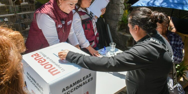 Fabiola Alanís instala comité seccional de Morena en Morelia y celebra la jornada nacional del movimiento