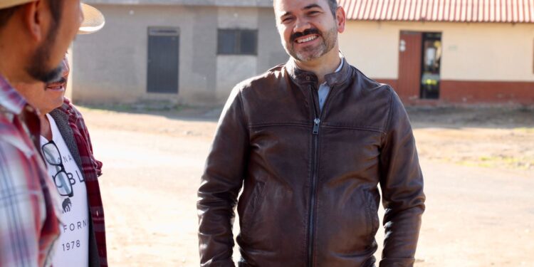 Yankel Benítez consolida diálogo con autoridades de Chiquimitío