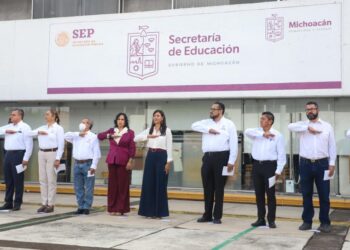 Reconoce Gabriela Molina compromiso de trabajadores de SEE