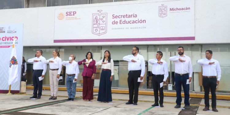 Reconoce Gabriela Molina compromiso de trabajadores de SEE