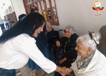 El Ayuntamiento de Los Reyes celebra a las y los abuelitos en su día