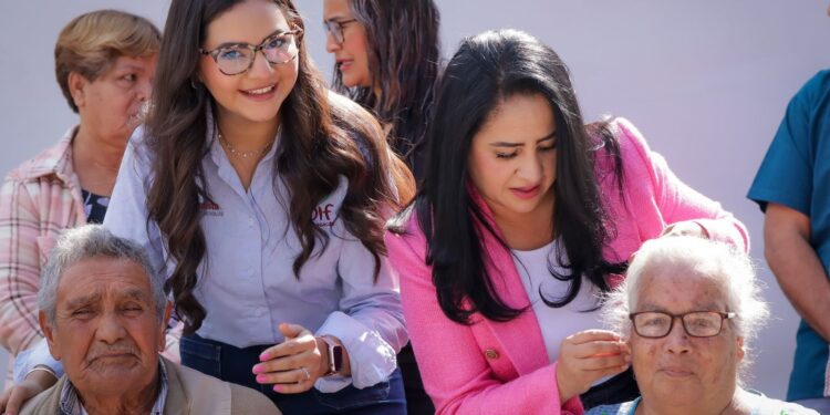 Bedolla verifica equipo especializado antibombas de la Guardia Civil