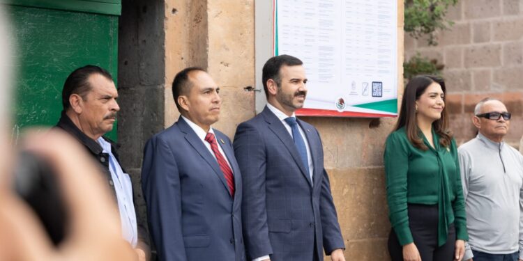 Ayuntamiento de Morelia devela programa de actividades de Fiestas Patrias