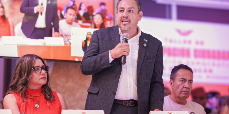 Sin participación ciudadana no hay verdadera democracia: Víctor Manríquez