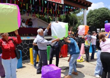 Vive la magia de los globos de Cantoya hoy en Tiríndaro: Sectur