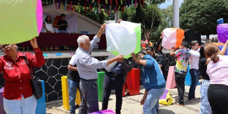 Vive la magia de los globos de Cantoya hoy en Tiríndaro: Sectur