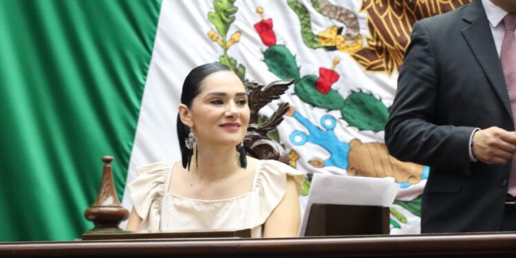 Transparencia, parte fundamental del quehacer cotidiano en la UMSNH: Yarabí Ávila