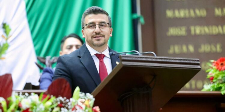 Toño Mendoza reconoce avances en Michoacán durante el 4º Informe del Gobernador Alfredo Ramírez Bedolla