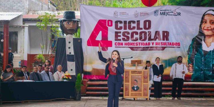 Dayana Pérez Mendoza destaca la importancia de la educación en el arranque del ciclo escolar