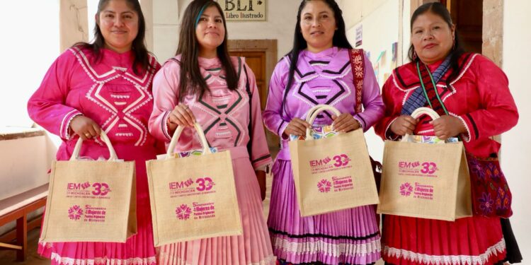 Mujeres de pueblos originarios fortalecen su liderazgo