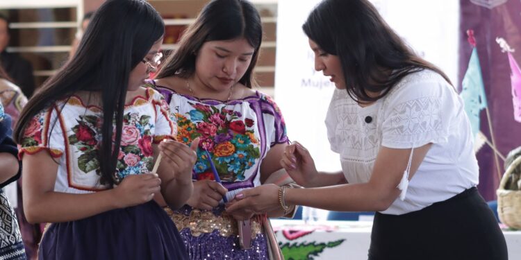 Caravana Jalo x las Mujeres llega a comunidades originarias: Seimujer