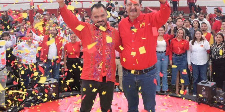 Morelia se pinta de rojo: Hugo Rangel y Reginaldo Sandoval consolidan la fuerza del PT