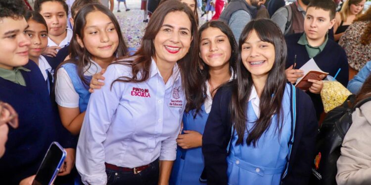 Este año sumarán más de 600 mil tenis entregados: Gabriela Molina