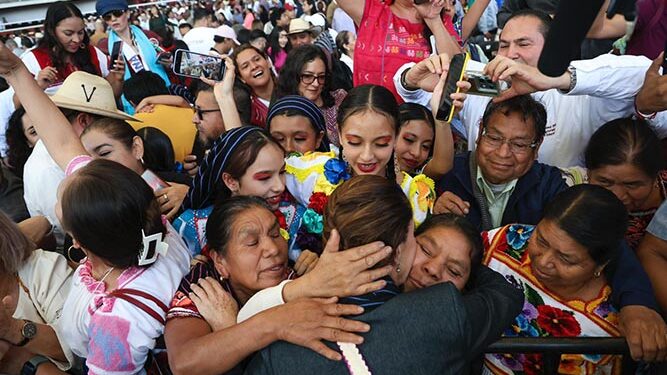 EN MÉXICO, EN 6 AÑOS, SALIERON DE LA POBREZA 13.5 MILLONES DE PERSONAS, UNA NOTICIA QUE CIMBRÓ AL MUNDO: PRESIDENTA CLAUDIA SHEINBAUM