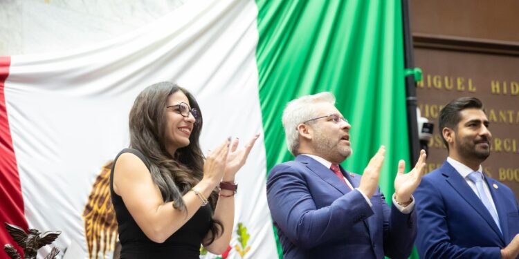 Rinde protesta el nuevo Poder Judicial ante el Congreso del Estado