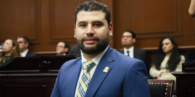 Vocación de servicio regirá el trabajo del GPPRD, remarca Conrado Paz al iniciar Segundo Año Legislativo