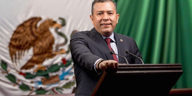 Vocación de servicio regirá el trabajo del GPPRD, remarca Conrado Paz al iniciar Segundo Año Legislativo