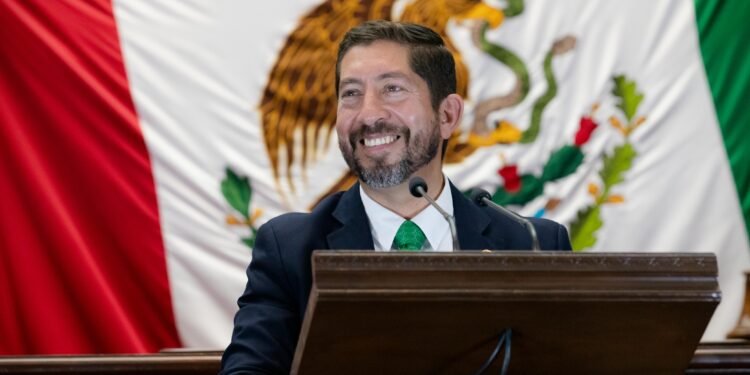 Destaca diputado Abraham Espinoza Villa productivo primer año al frente de la Comisión de Salud