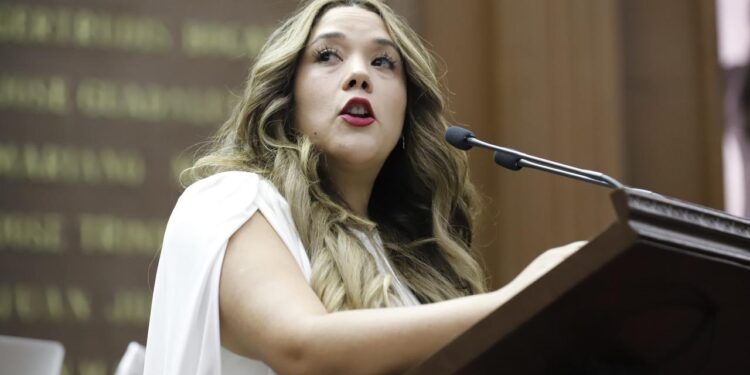 Destaca diputado Abraham Espinoza Villa productivo primer año al frente de la Comisión de Salud