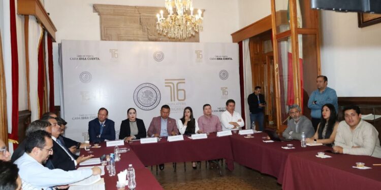 Avala Vicente Gómez cambios legislativos para eficientar labor de la FGE•