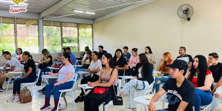 La educación en Los Reyes, una prioridad para el desarrollo: Humberto Jiménez Solís