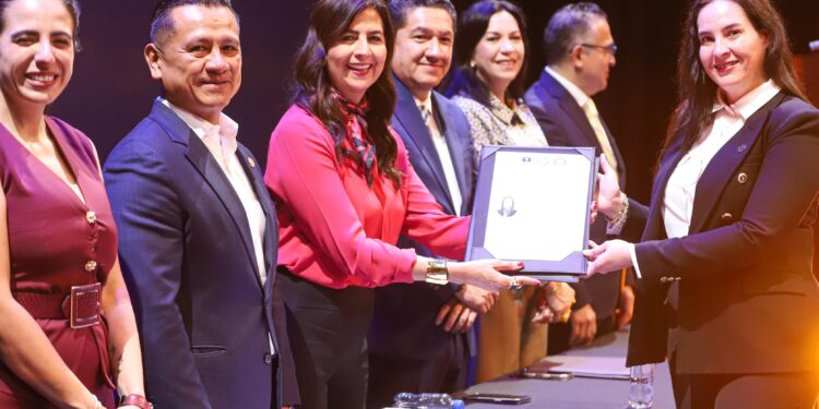 Gabriela Molina llama a sembrar paz y esperanza