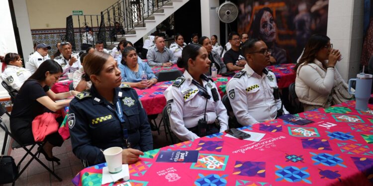 Capacita Semmujeris a Policía Turística de Morelia y hoteles, contra trata de personas