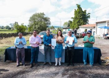 Zacapu recupera camino histórico en beneficio de la ciudadanía; Mónica Valdez hace entrega