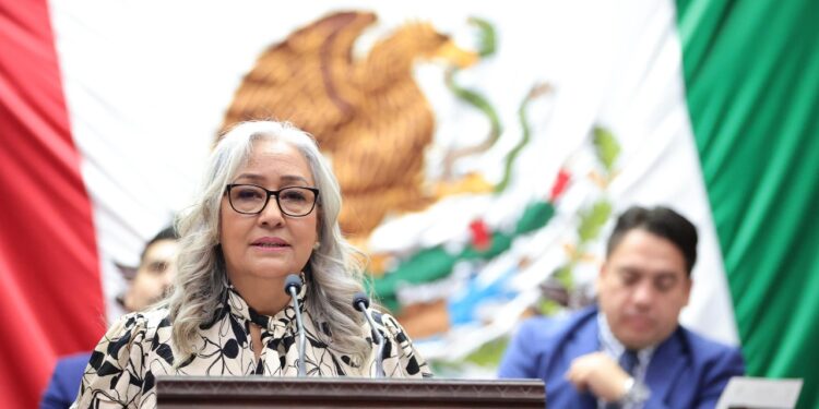 Desde tribuna, Emma Rivera respaldó reformas en materia de Guardia Nacional y Extorsión