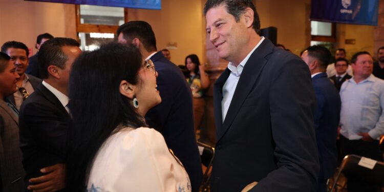 Alfonso Martínez reconoce labor legislativa del PAN Michoacán