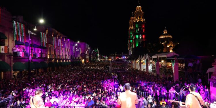 Los Freddy’s hacen vibrar el Centro Histórico, en la gran fiesta moreliana