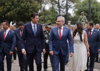 Honra Bedolla legado de José María Morelos a 260 años de su nacimiento