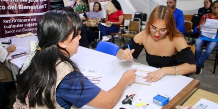 Abre registro para Beca “Benito Juárez” de Educación Media Superior en Michoacán