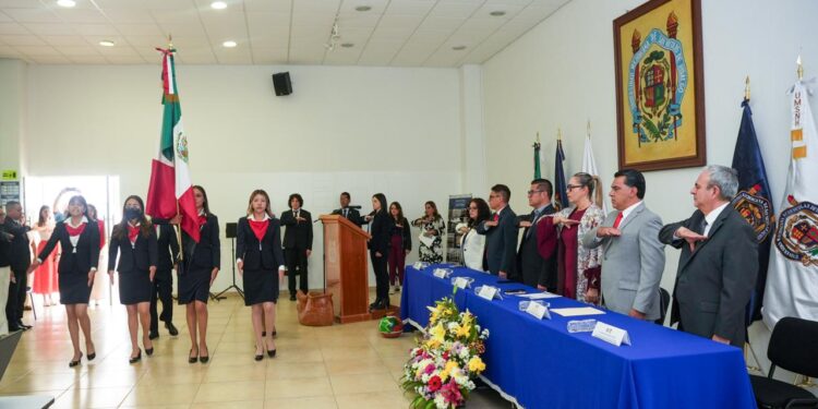 Facultad de Historia de la UMSNH evoluciona, camina hacia la renovación; Yarabí Ávila señala que es necesario ajustarse a los nuevos tiempos